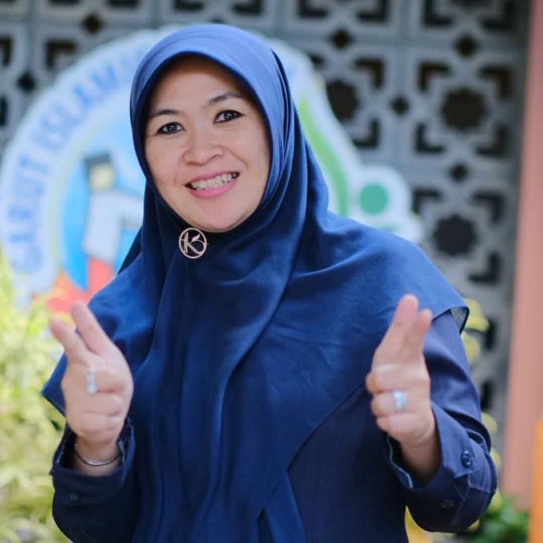 Puji Fauziah, M.Pd.